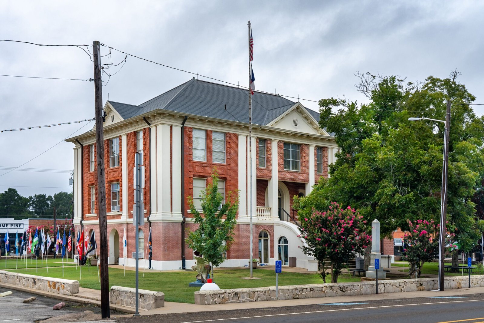 Visit Hemphill’s Historic Courthouse Square